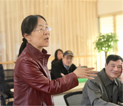 幽默是文學創作的智慧之光——旅美作家冰凌在上海交大演講側記